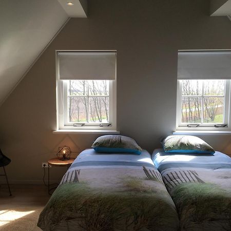 Mooi, Vrij Gelegen Vakantiehuis Dichtbij Zee En Strand! 아흐테케르커 외부 사진